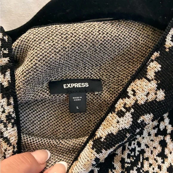 Express Black Cream snakeskin Knit Top sleeveless high neck mock L nwot - Picture 3 of 3